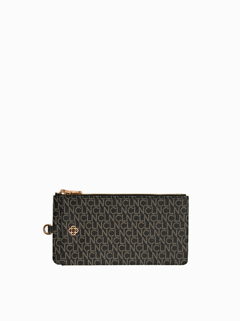 Chelzie Pouch