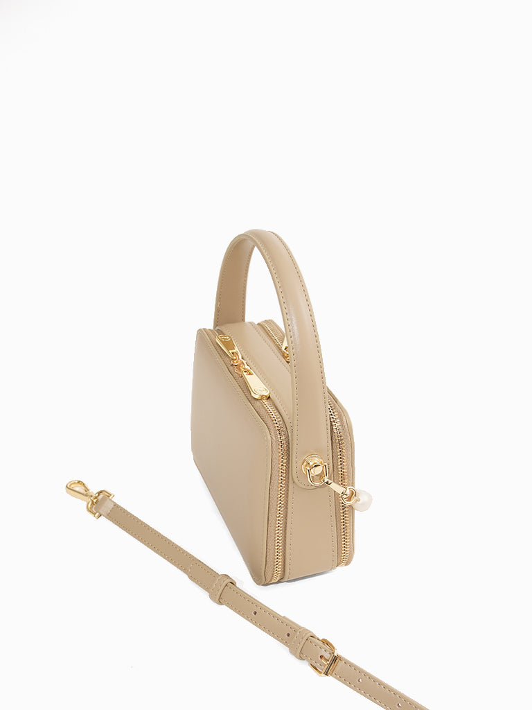 Akiesha Handbag