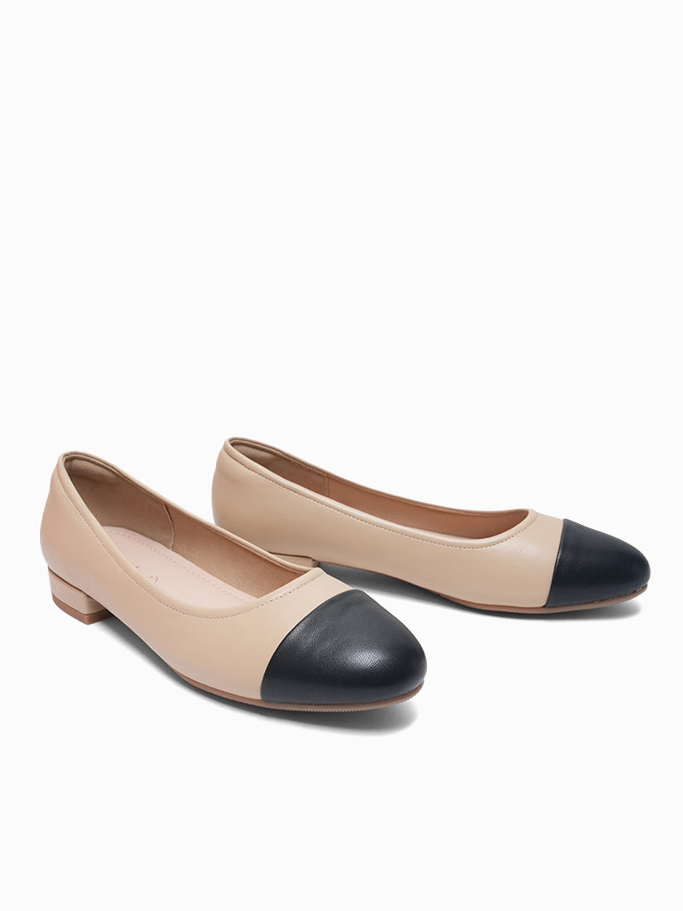 Amelia Pumps