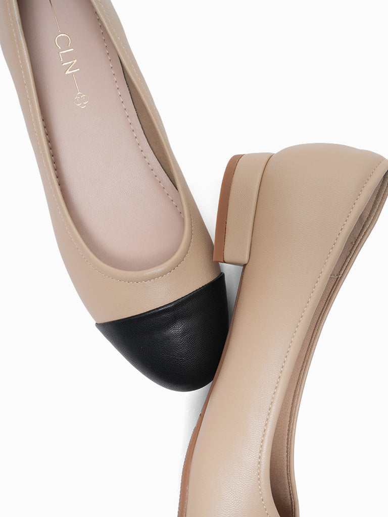 Amelia Pumps