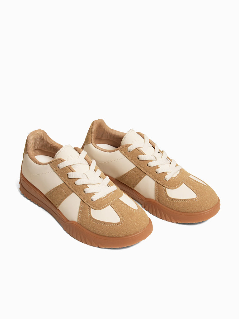 Andrine Lace-up Sneakers
