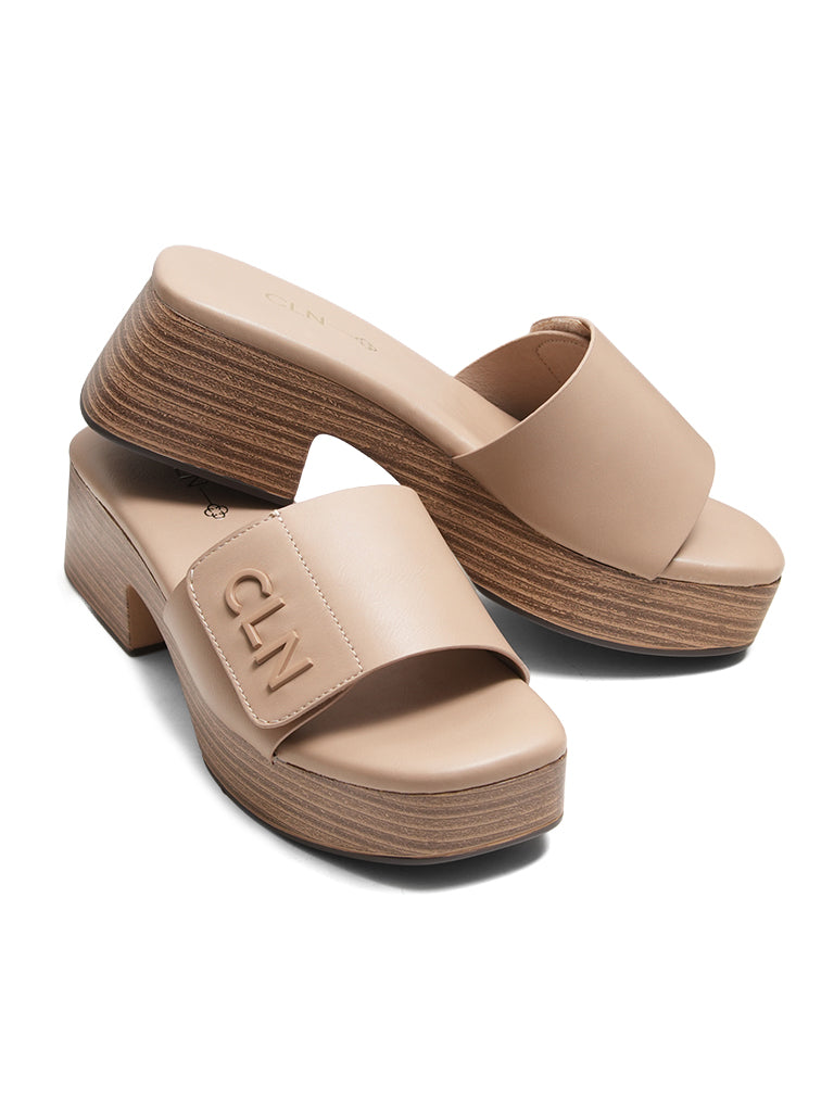 Bowden Heeled Slides