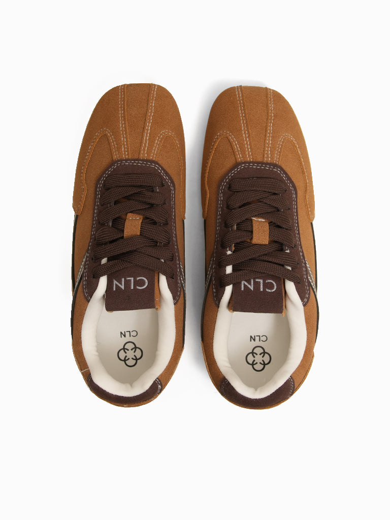 Britta Lace-up Sneakers
