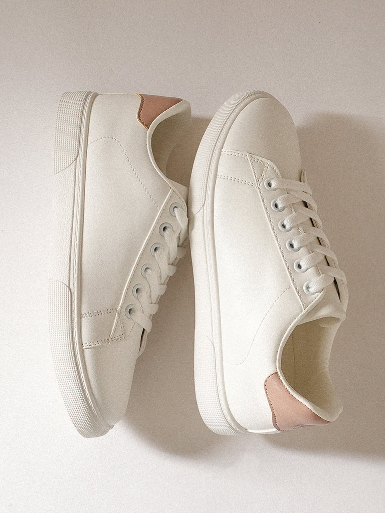 Bryce Lace-up Sneakers