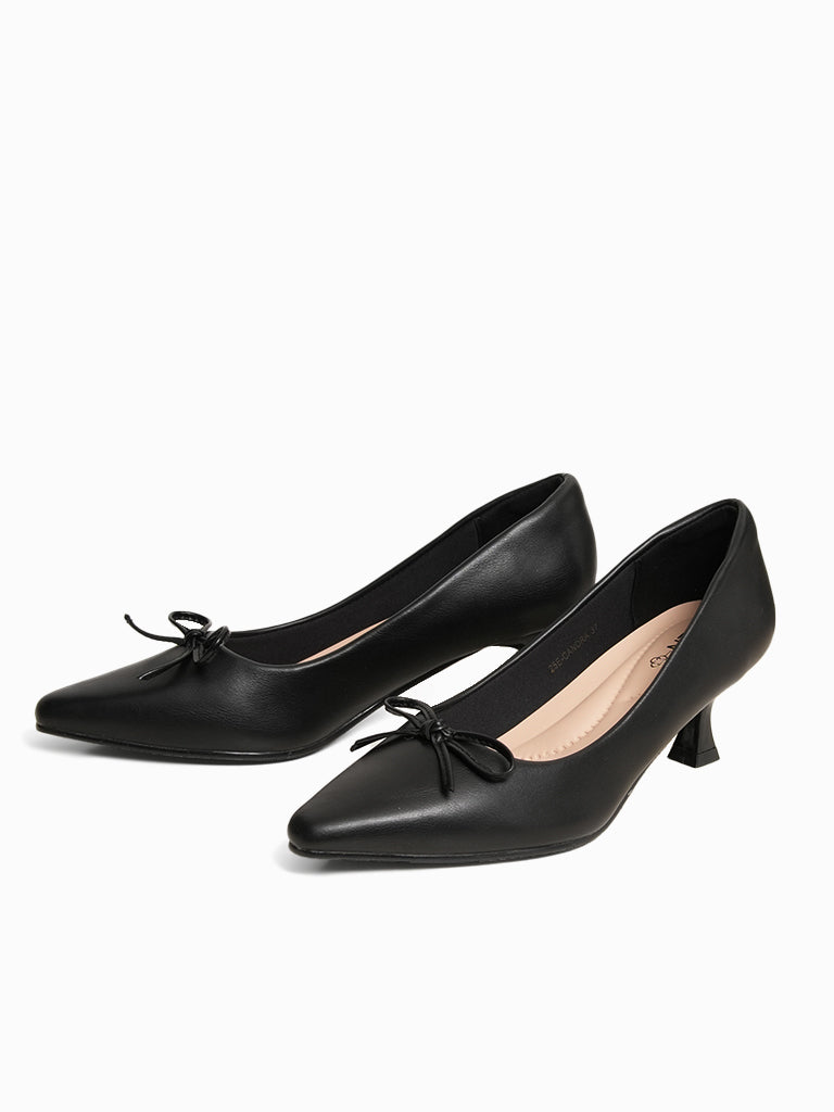Candra Pumps