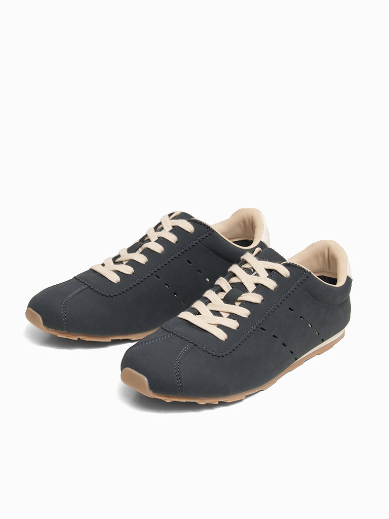 Carista Lace-up Sneakers