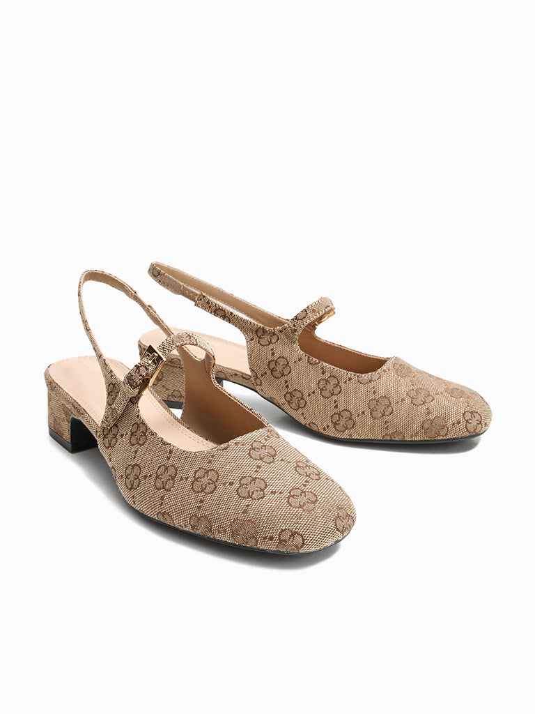 Charisse Pumps