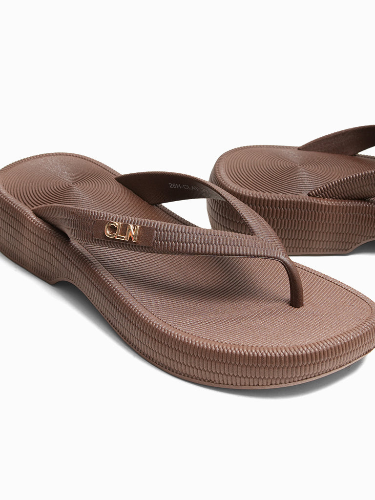 Clay Heeled Slides P799 each (Any 2 at P999)