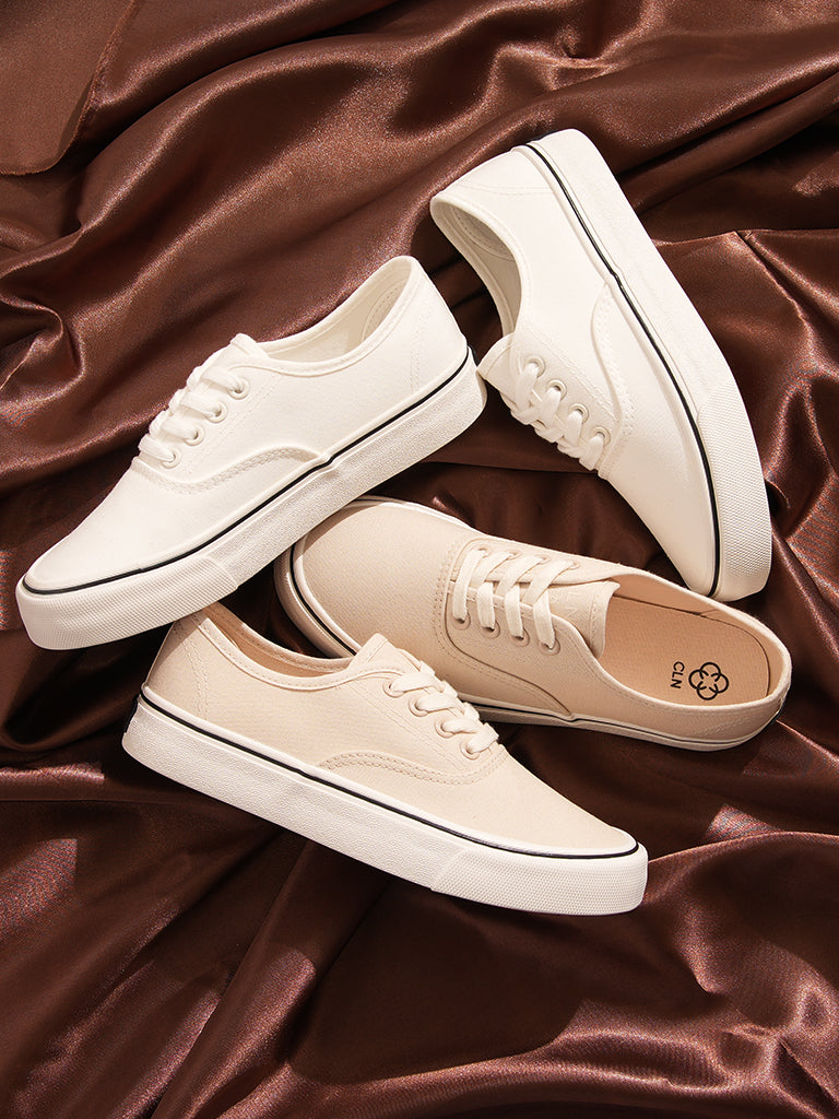 Crescent Lace up Sneakers