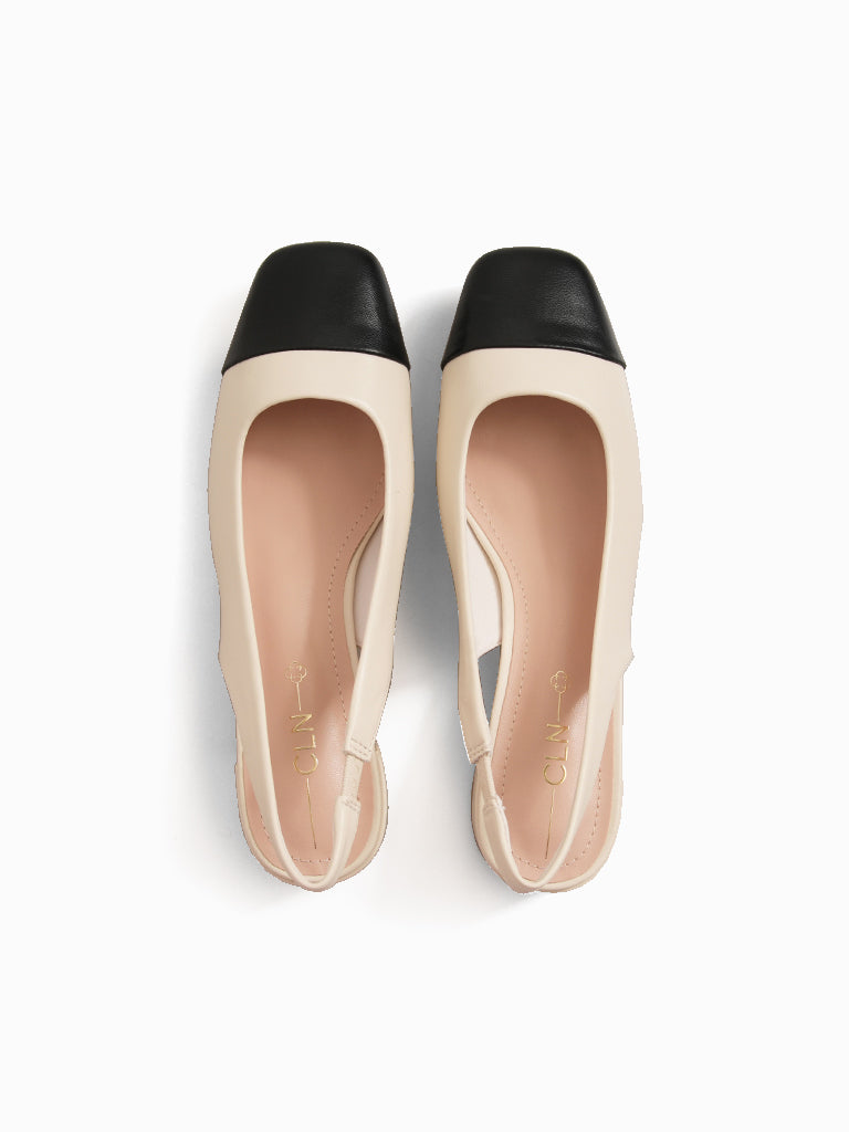 Daniella Pumps