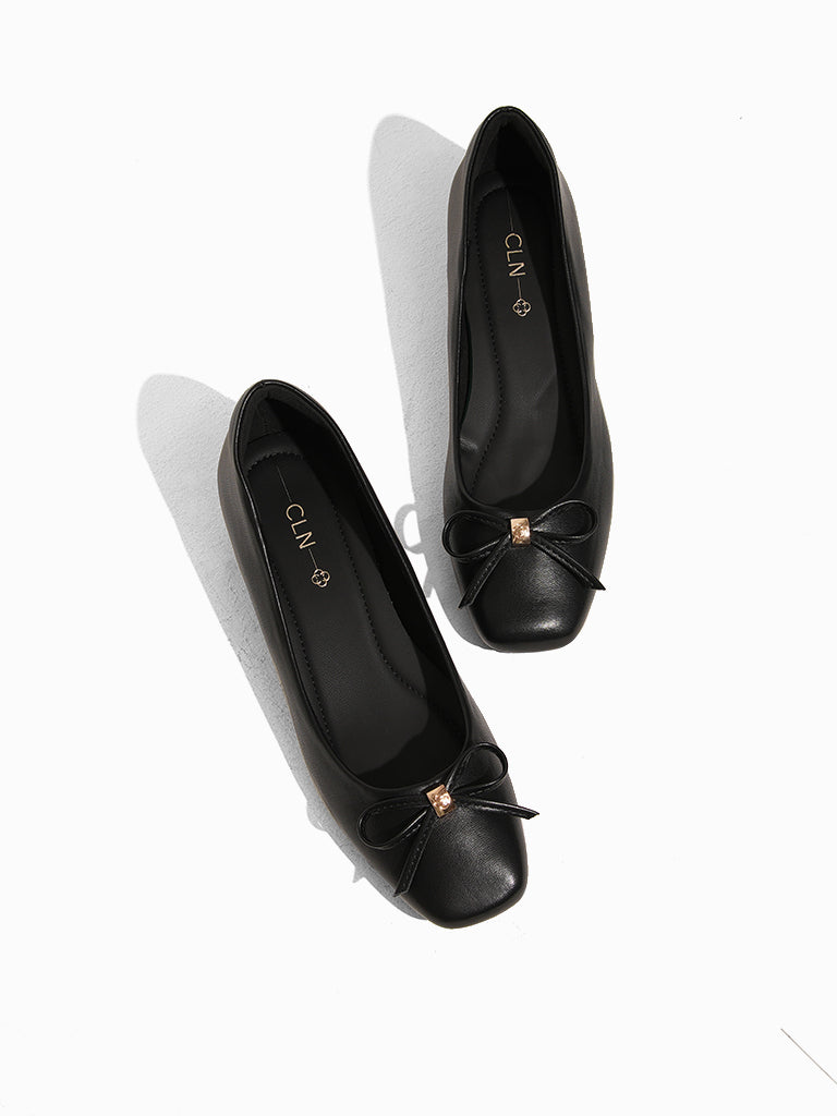 Delia Pumps