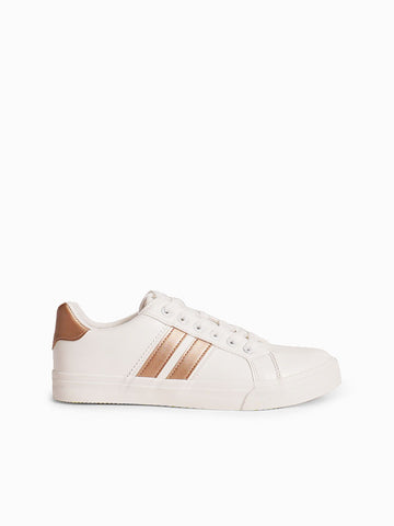 Delta Lace up Sneakers