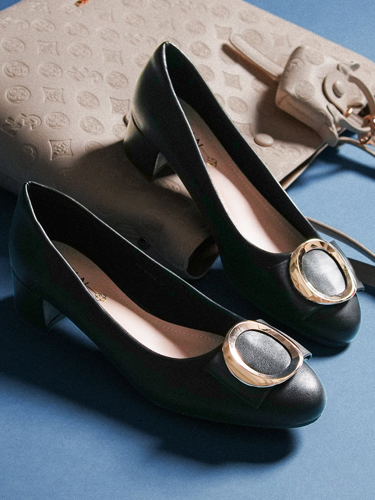 Diana Pumps