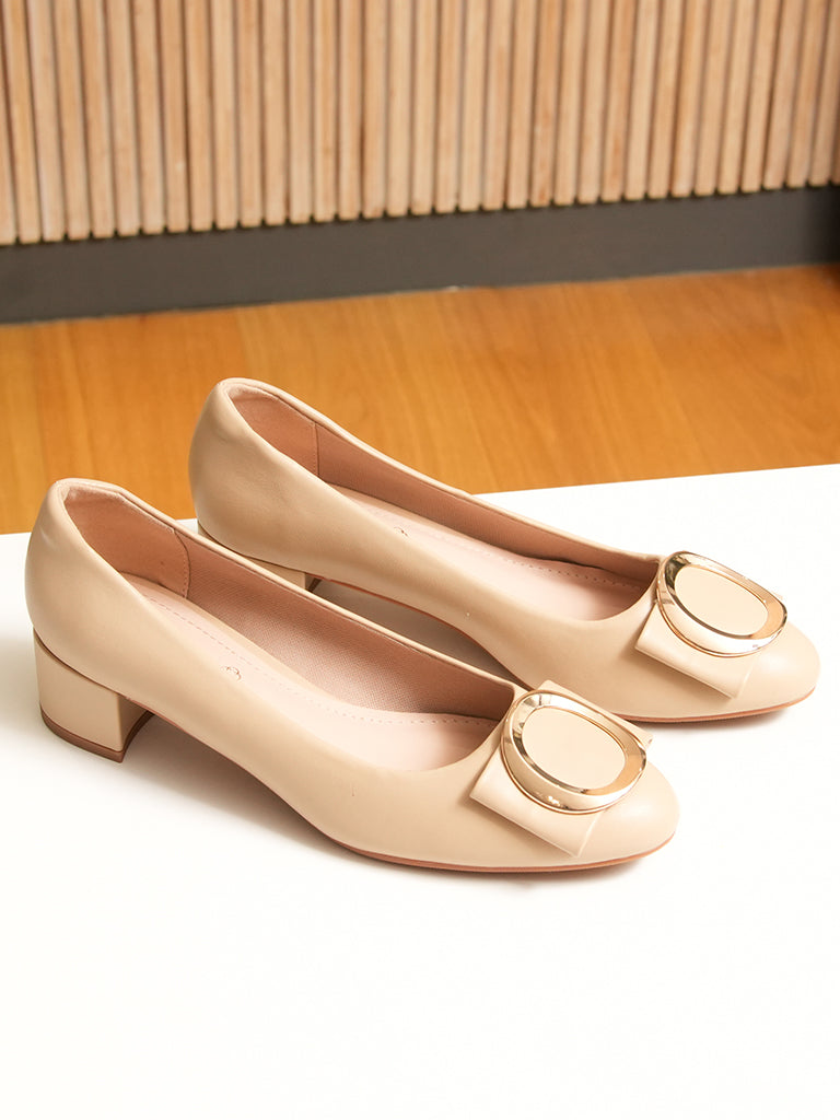 Diana Pumps