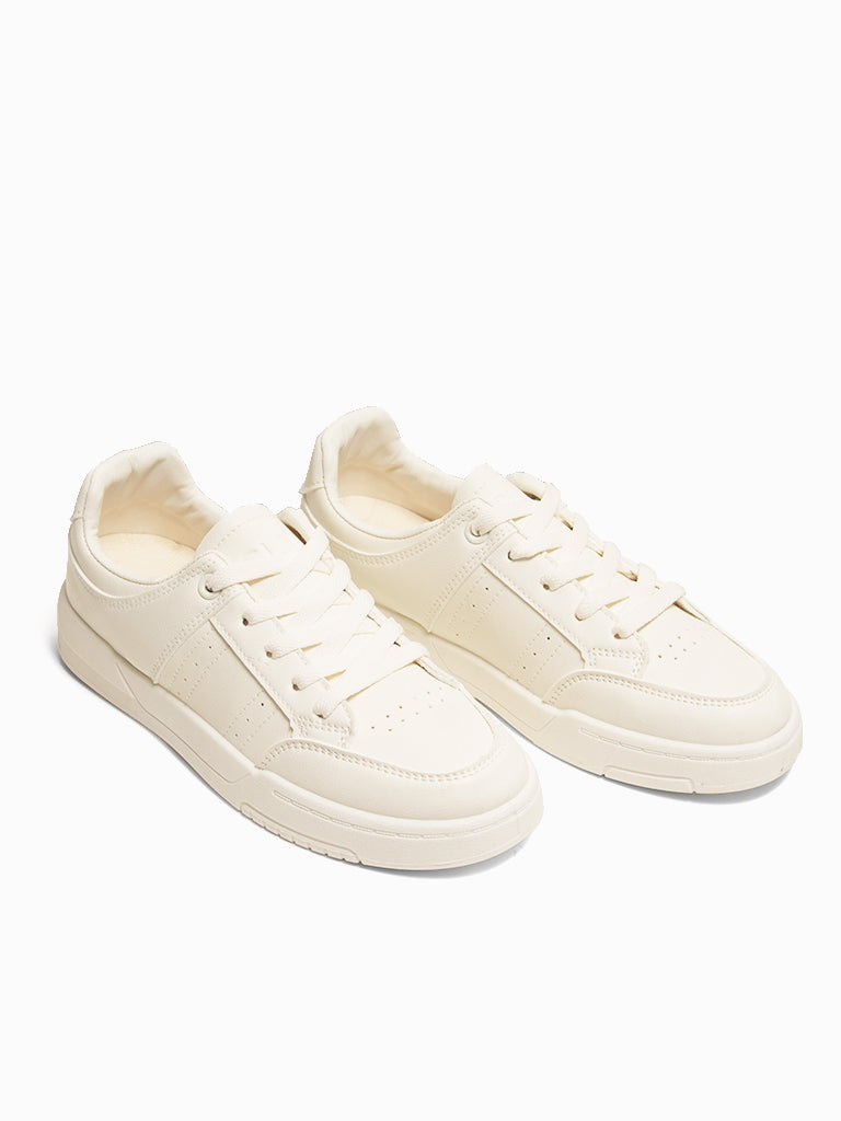 Dominica Lace-up Sneakers