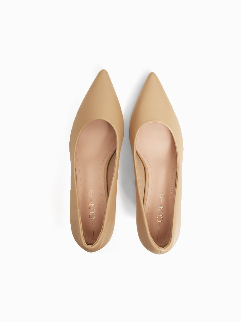 Dorothy Pumps