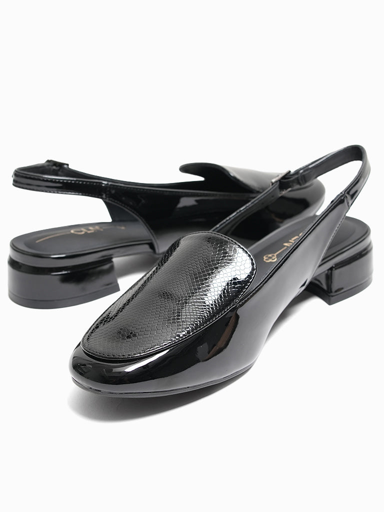 Elara Pumps