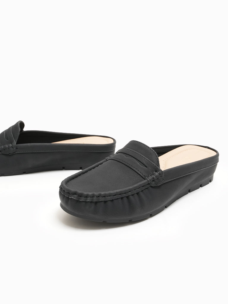 Emberly Mules