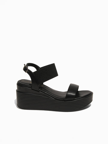 CLN - NEW IN: The Chantria Sandals Feel the fresh summer