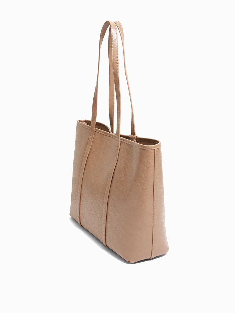Gwenn Tote Bag