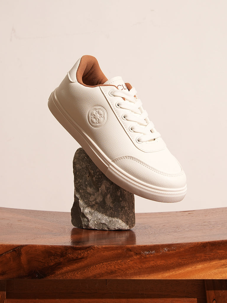 Heath Lace up Sneakers