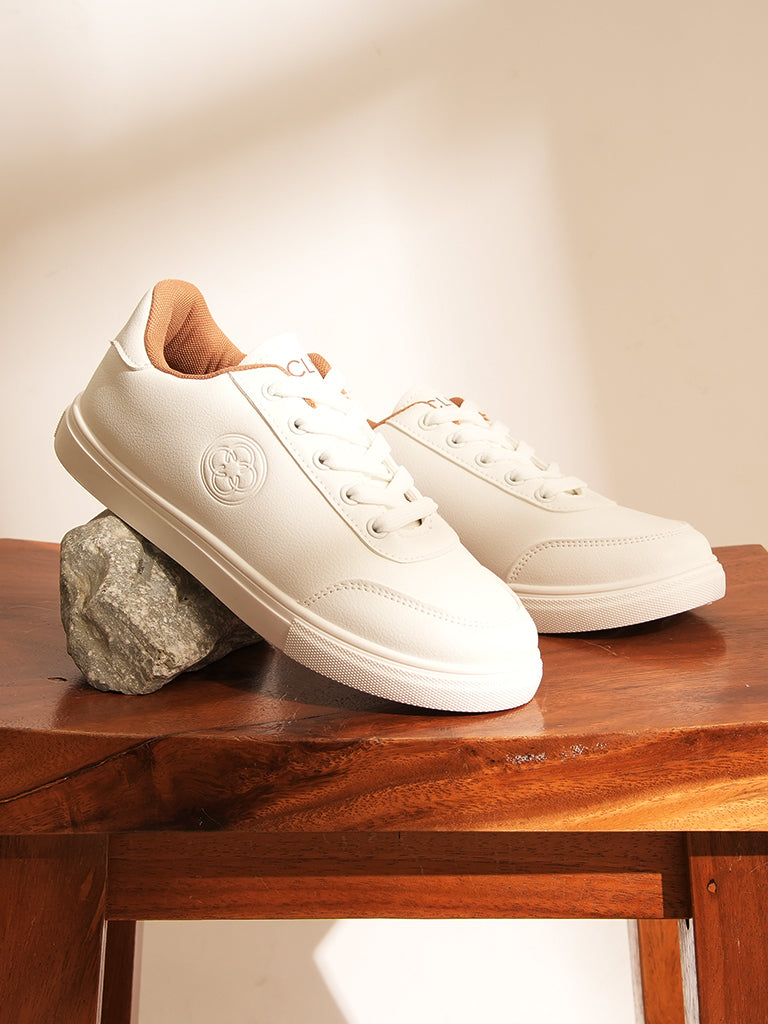 Heath Lace up Sneakers