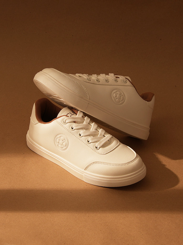 Heath Lace up Sneakers