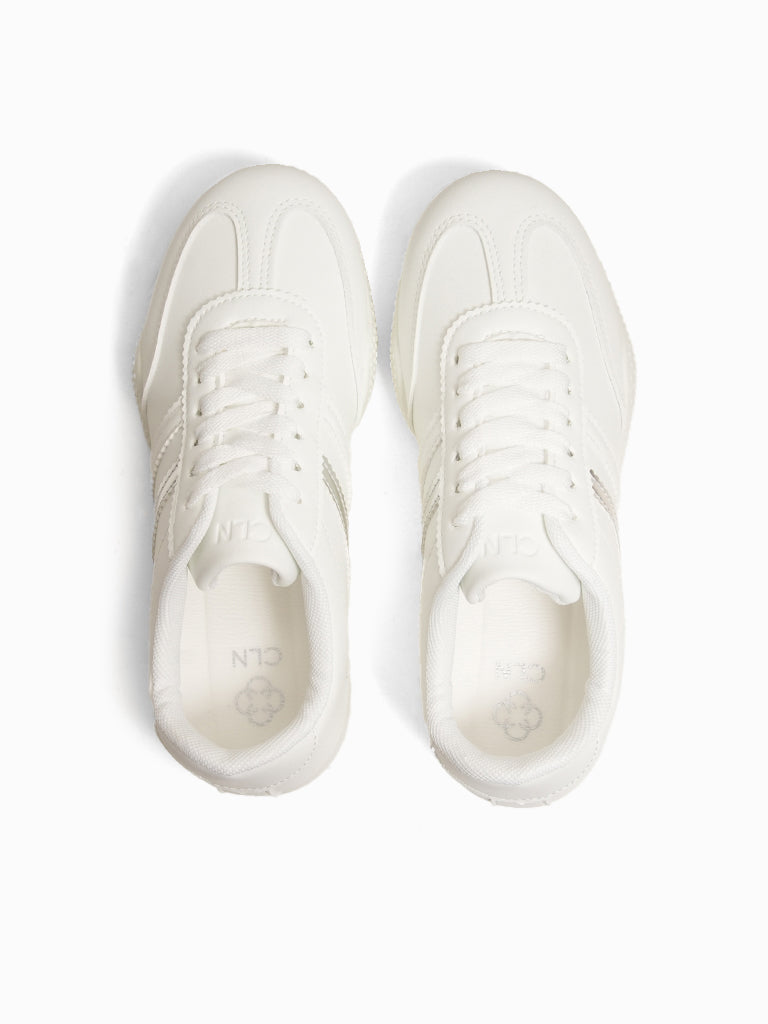 Illura Lace-up Sneakers