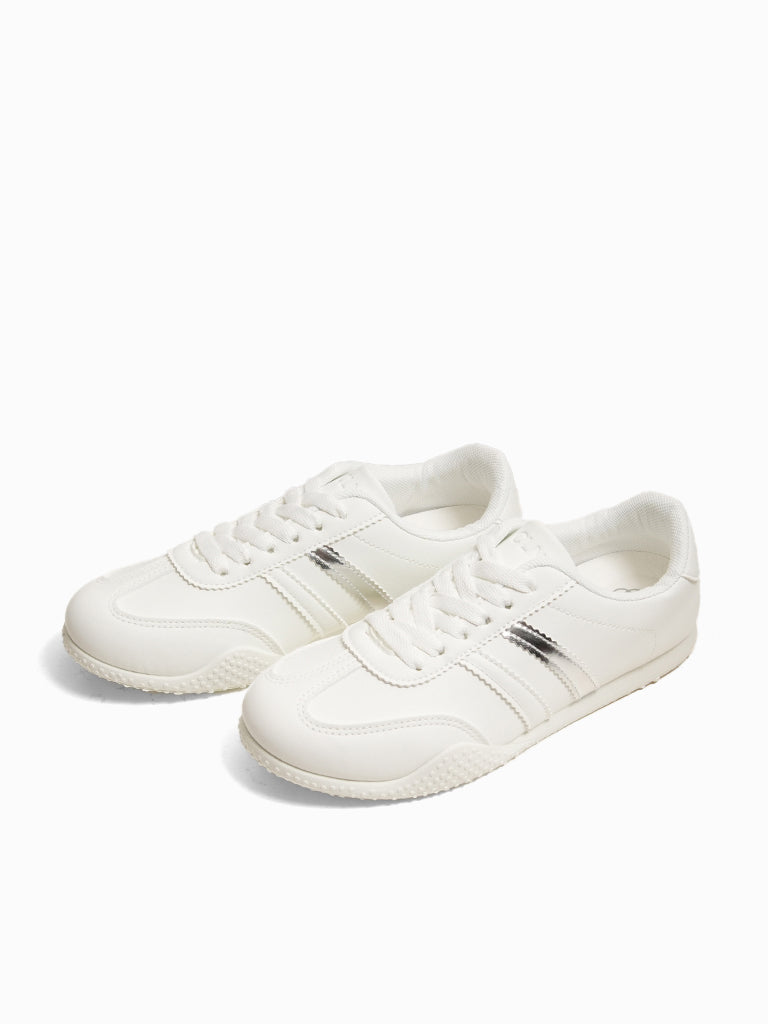 Illura Lace-up Sneakers