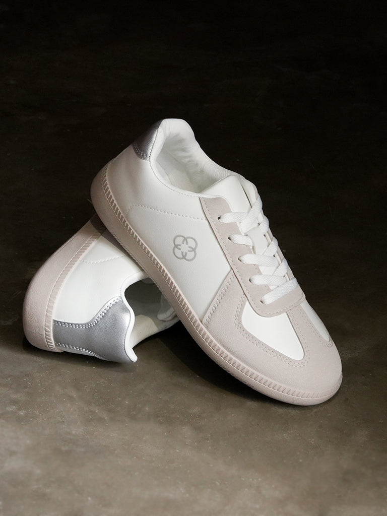 Irene Lace-up Sneakers