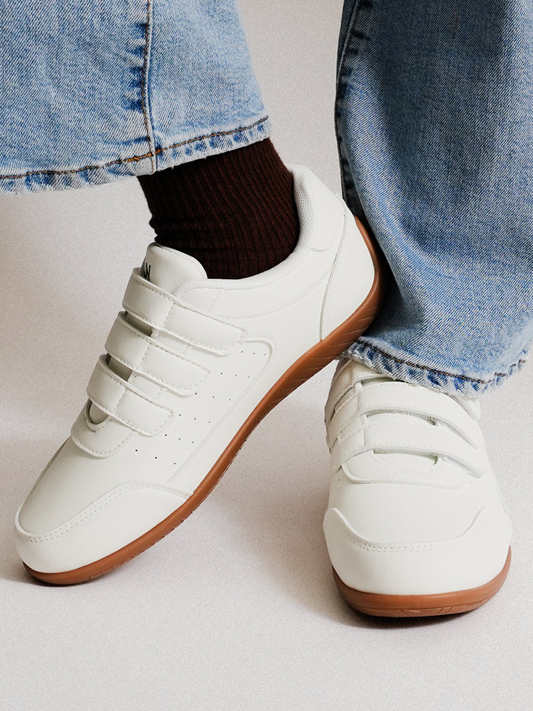 Issie Slip-on Sneakers