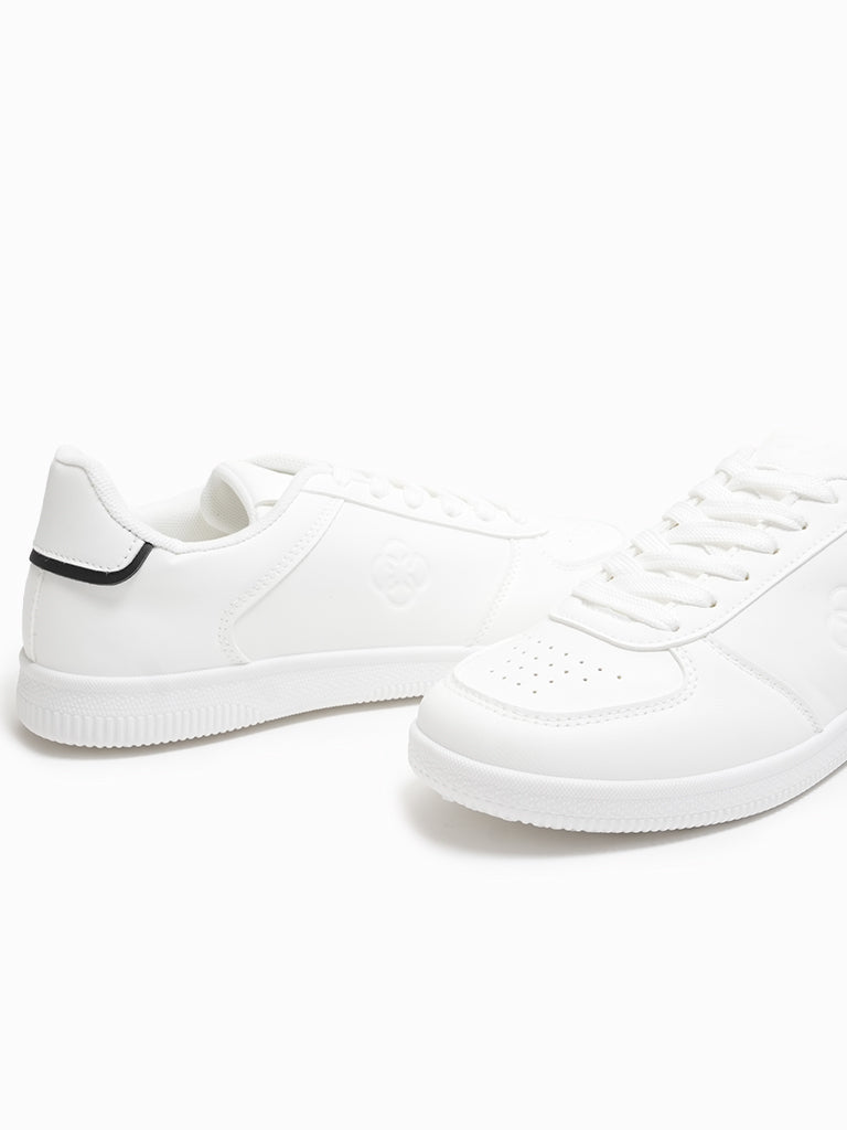 Ixia Lace-up Sneakers