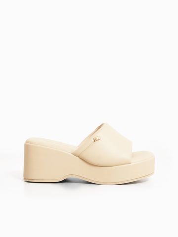 Larsa Wedge Slides