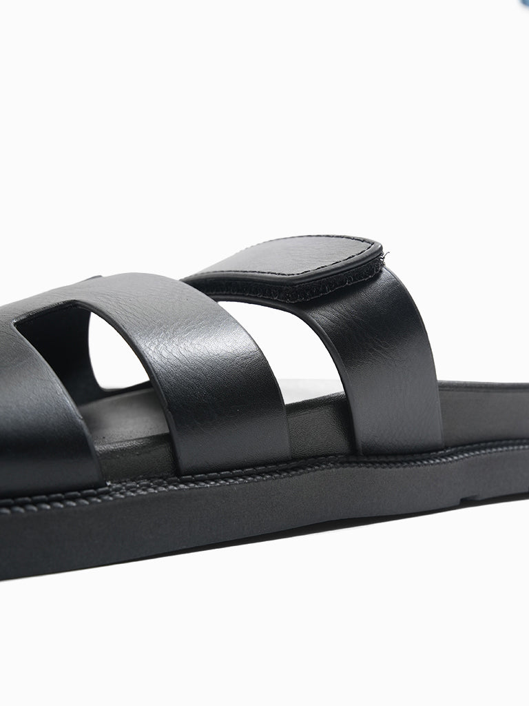 Lelia Slides
