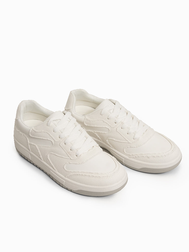 Liam Lace-up Sneakers