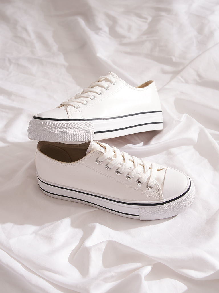 Nyx Lace up Sneakers