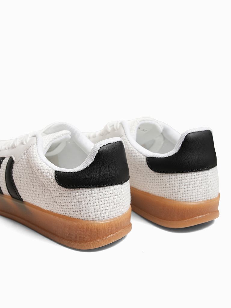 Nerva Lace-up Sneakers