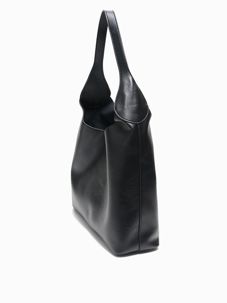 Queenie Shoulder Bag