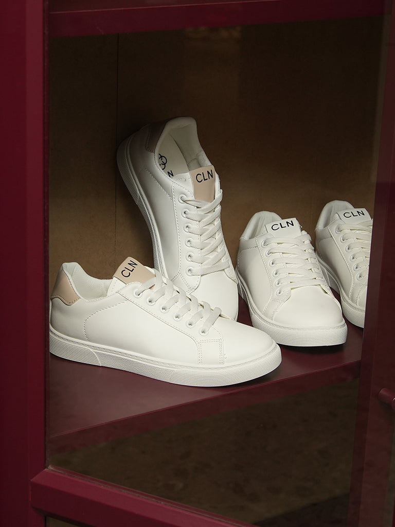 Rayne Lace up Sneakers