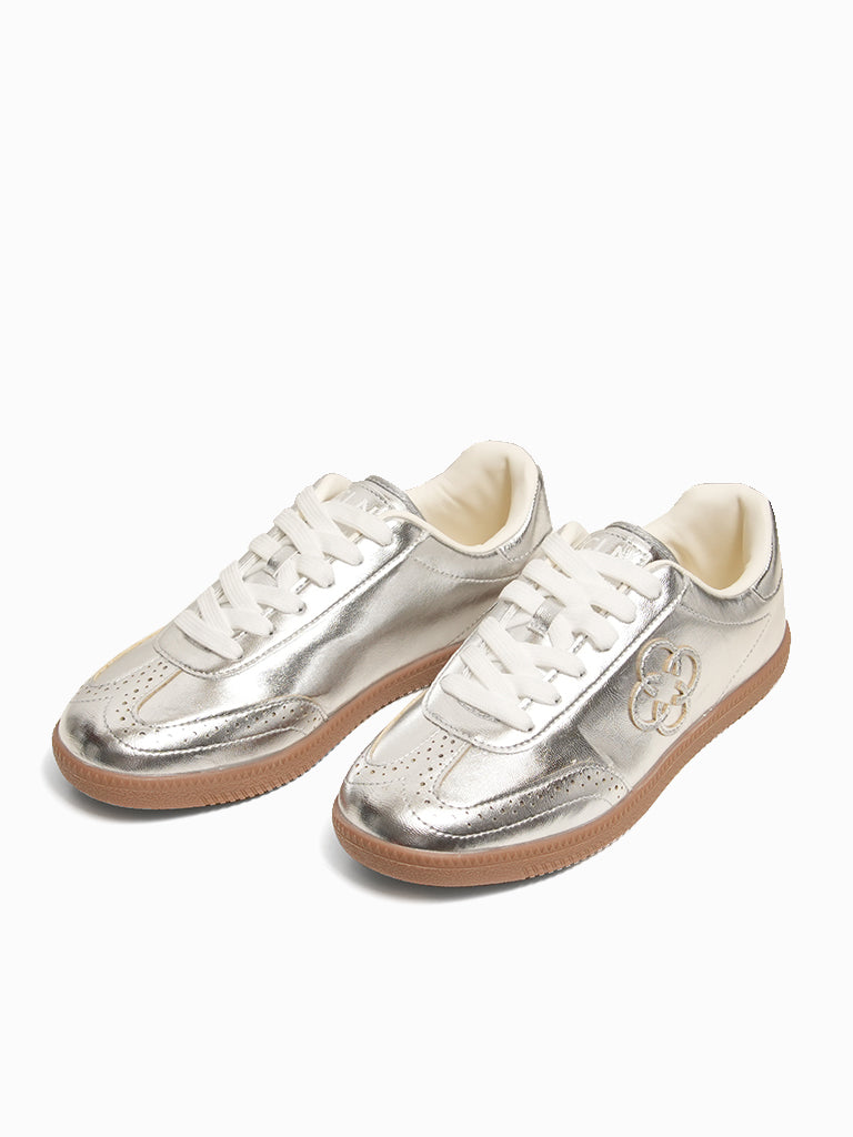 Riley Lace-up Sneakers