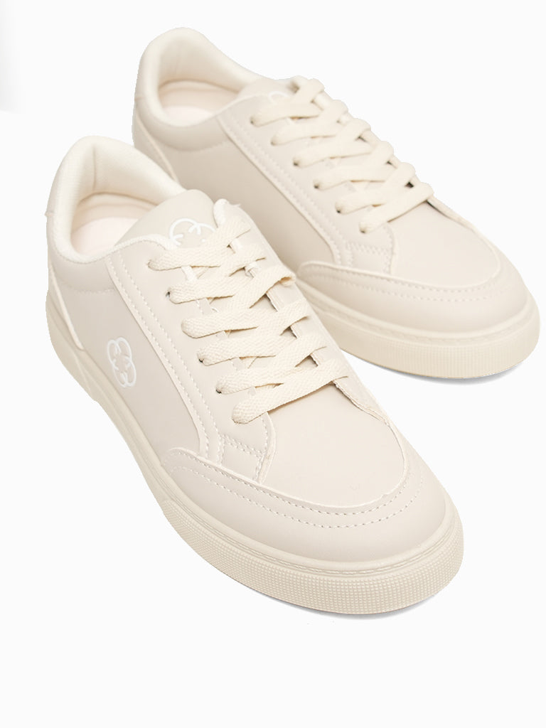 Taye Lace-up Sneakers