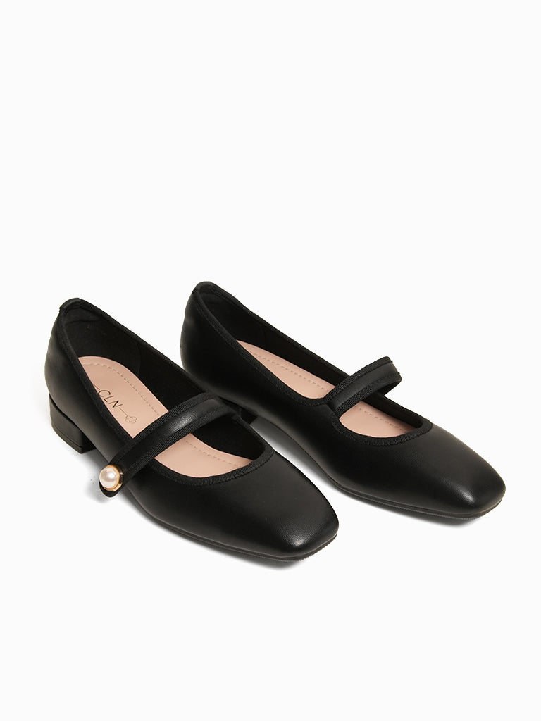 Venn Mary Jane Pumps
