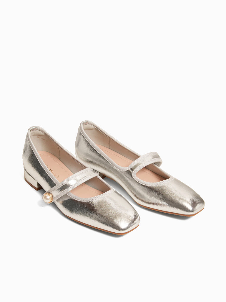 Venn Mary Jane Pumps