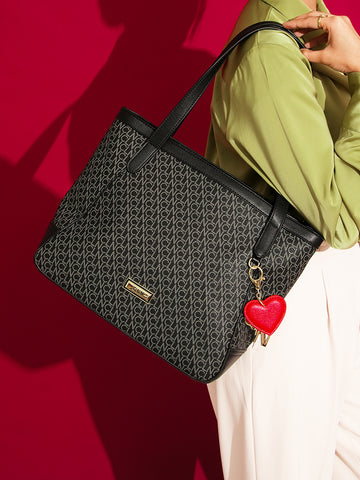 Vyanka Tote