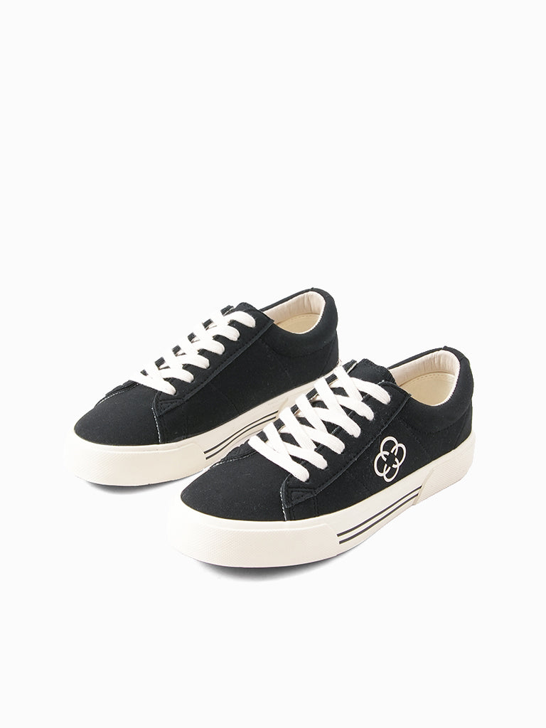 Wade Lace up Sneakers