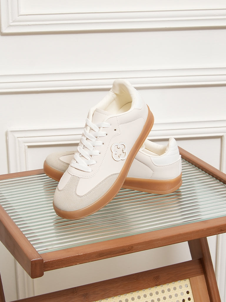 Yuan Lace-up Sneakers