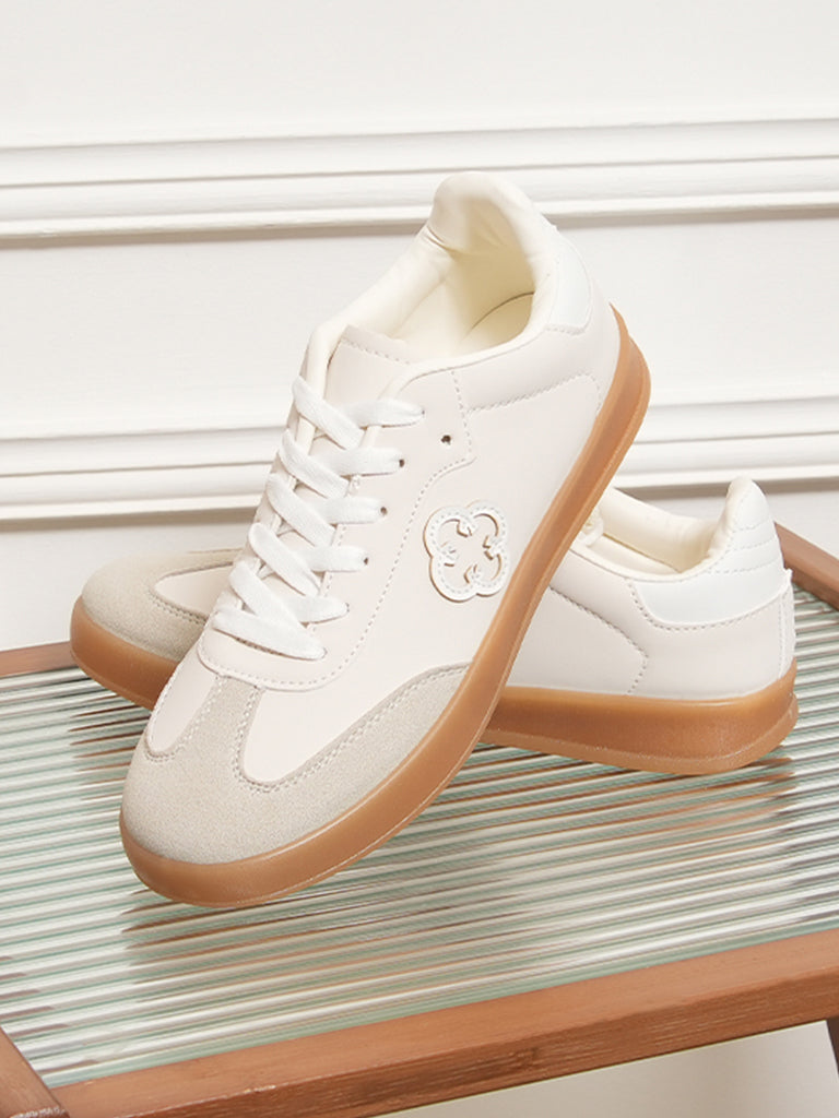 Yuan Lace-up Sneakers