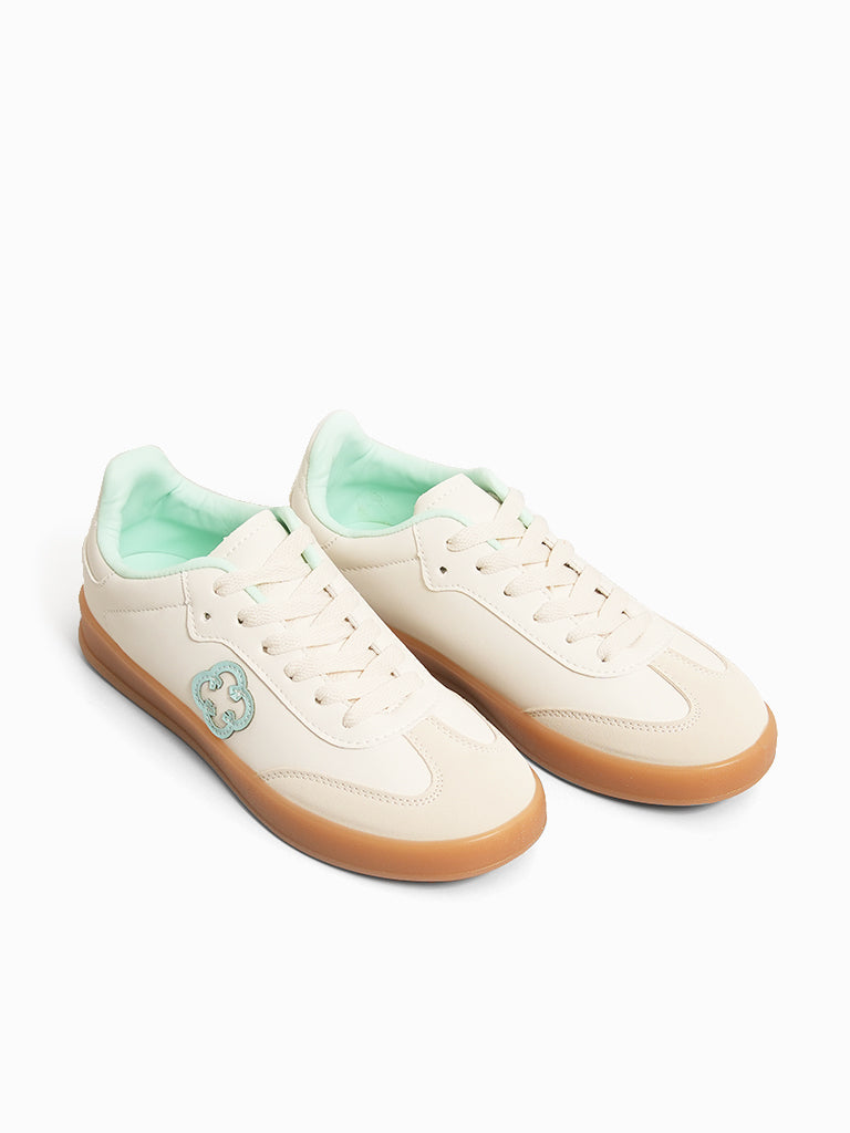 Yuan Lace-up Sneakers