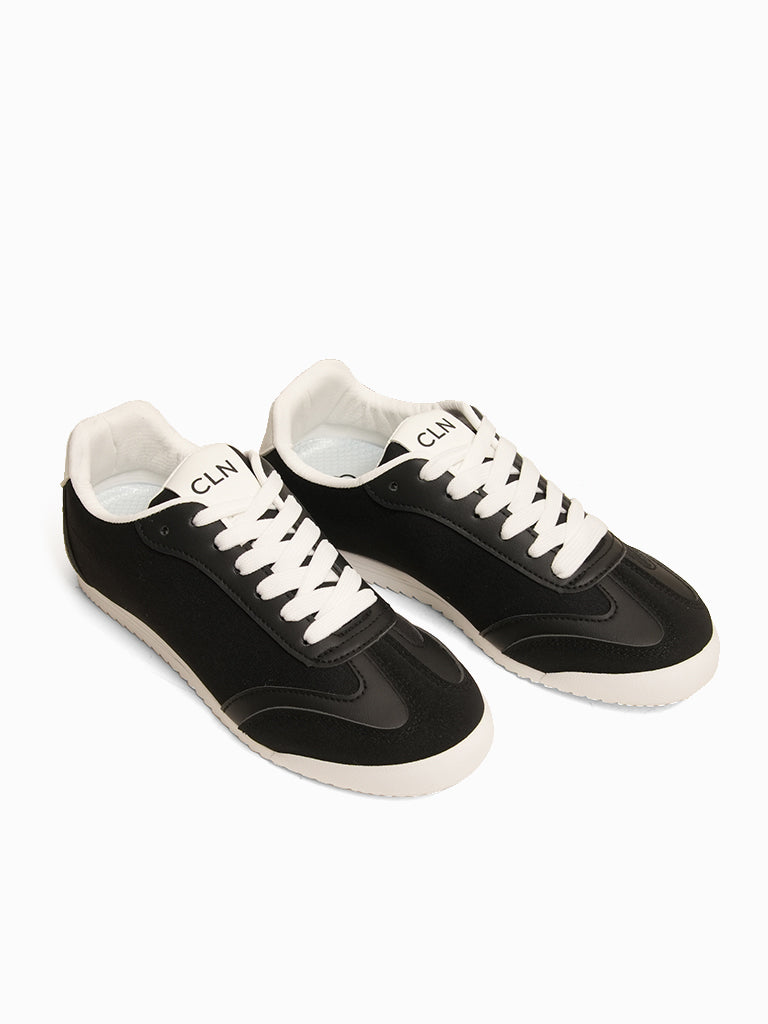 Yuna Lace-up Sneakers