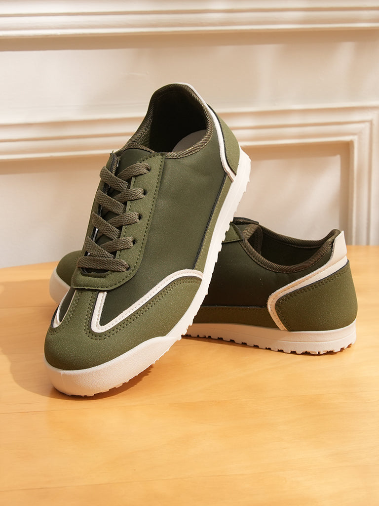 Yuni Lace-up Sneakers P799 each (Any 2 at P999)